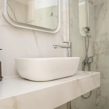 Sissy Апартаменты Кьятон